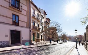 Apartamento junto al Albaicín con terraza